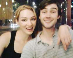 He is a younger brother of renowned soap opera actress Kristen Connolly.